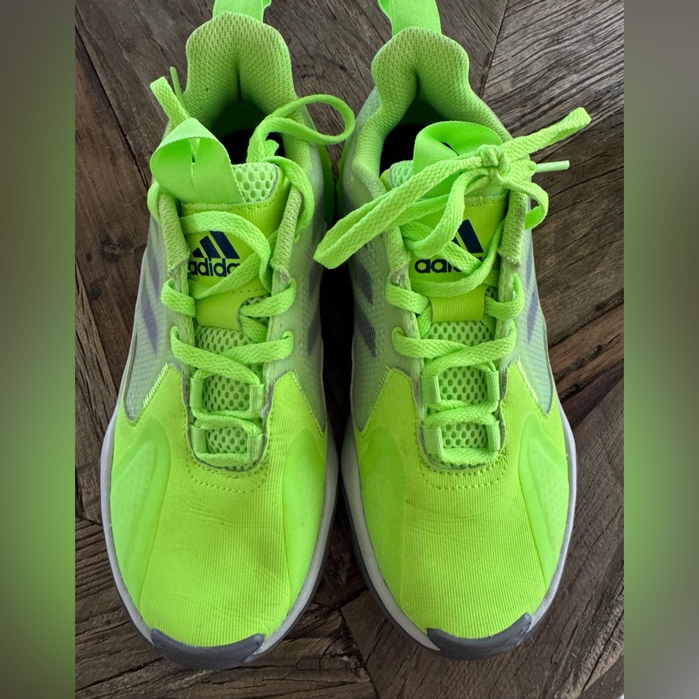 Kids Neon Green Adidas Sneakers BOOSTS - Picture 2 of 9